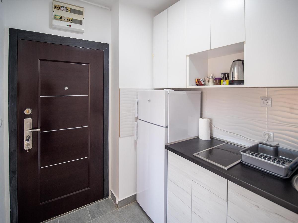 Apartman Sara Apartment Novi Sad Bagian luar foto